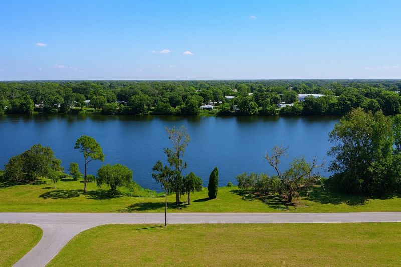 Local Weekly Commercial Cleaning in Mulberry, FL