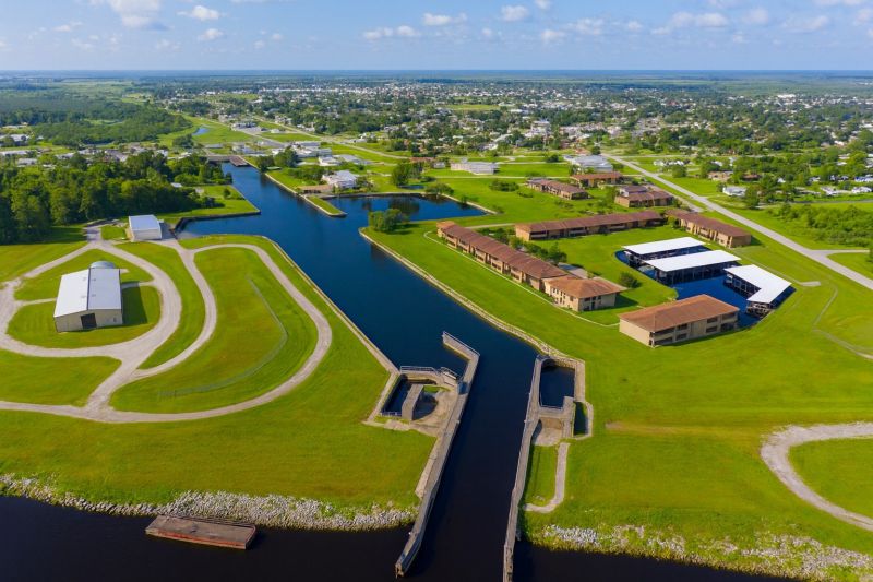 Local Weekly Commercial Cleaning in Clewiston, FL