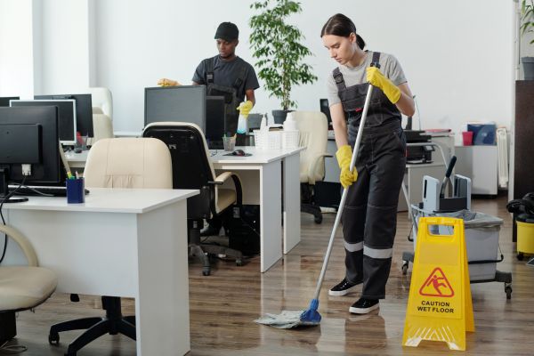 Weekly Commercial Cleaning Service